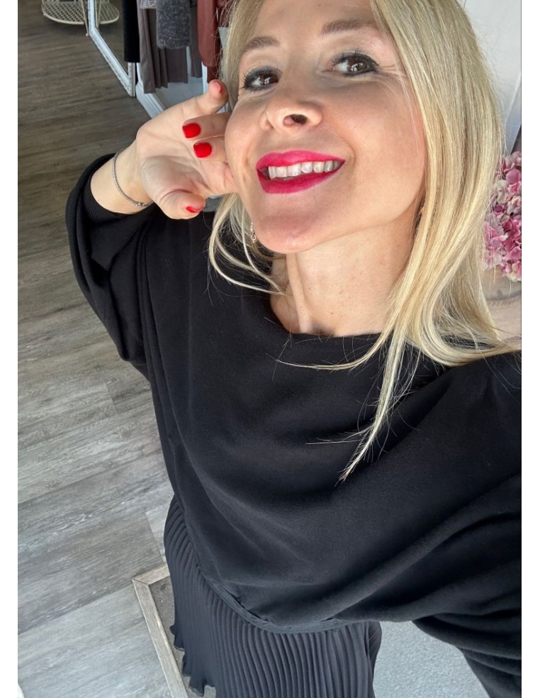 ABITO LUNGO IN MAGLIA E... 2