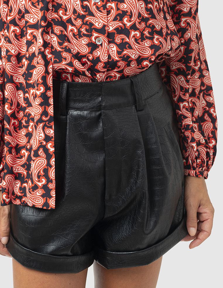 dett shorts Zelma